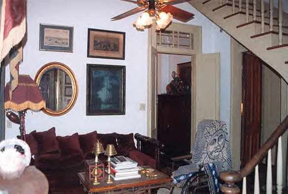 Petite Parlor